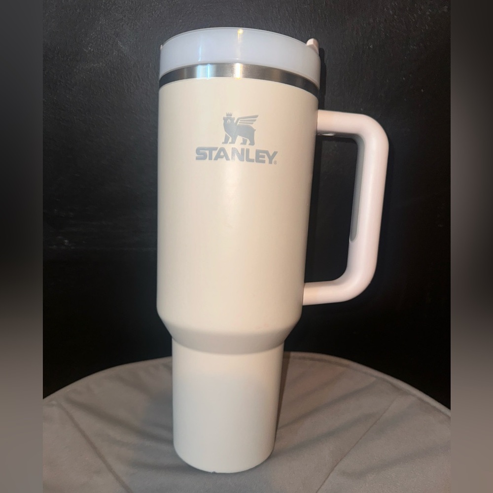 42oz Stanley cup